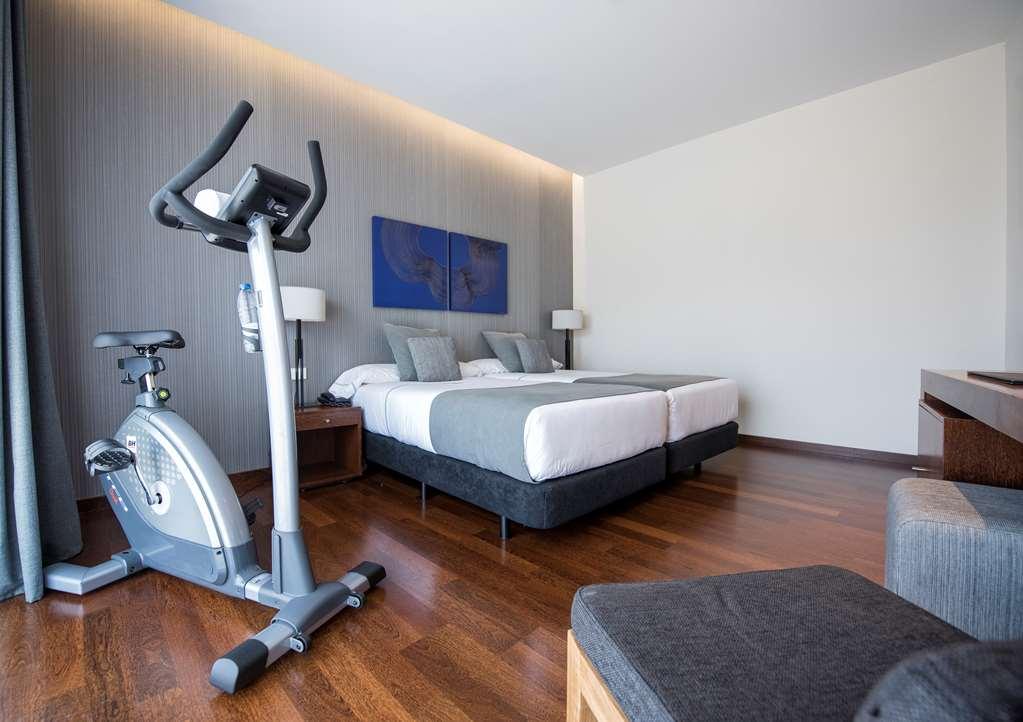 Hotel Carris Marineda آكورونيا المرافق الصورة