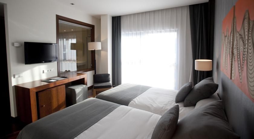 Hotel Carris Marineda آكورونيا المظهر الخارجي الصورة