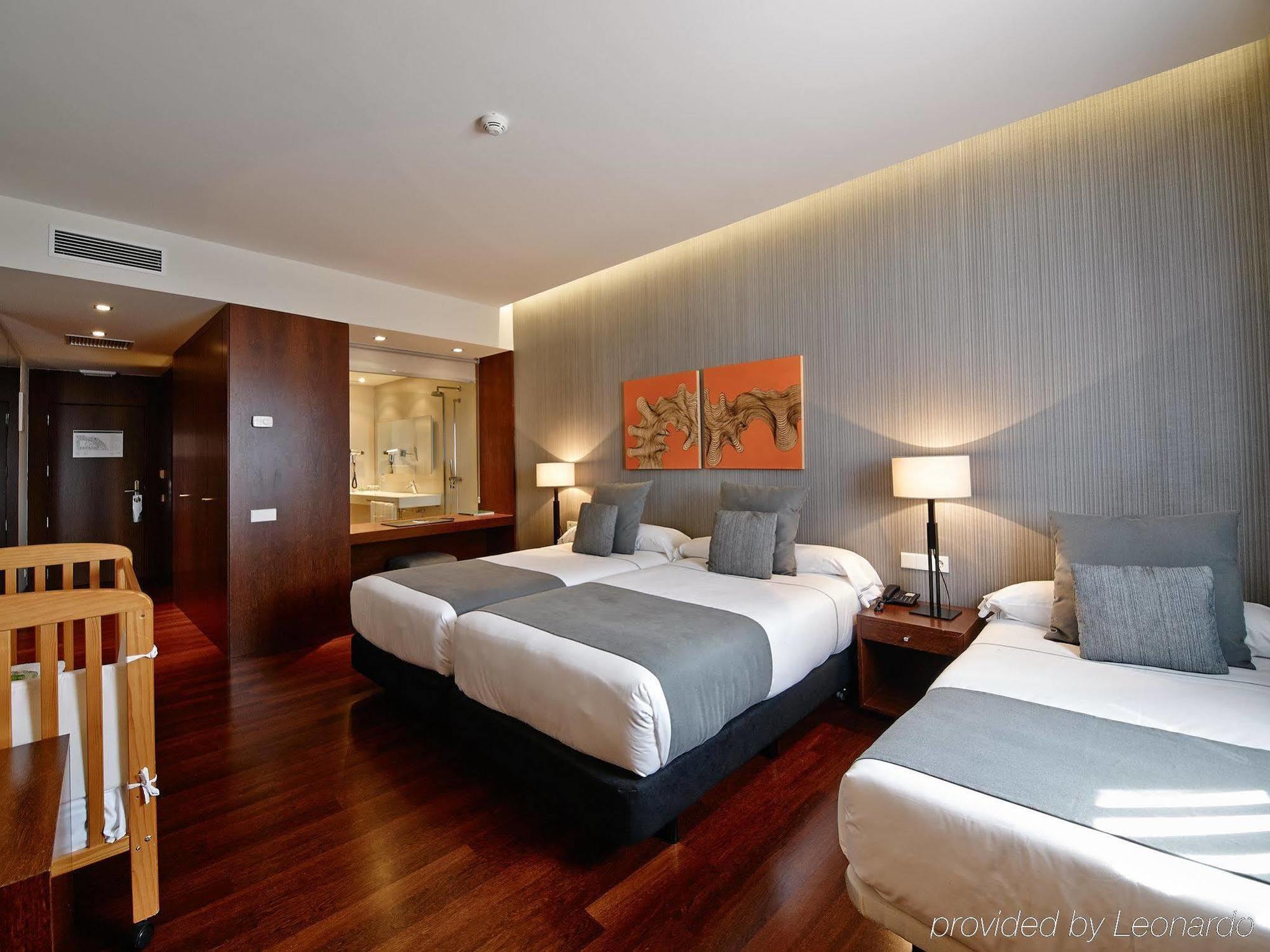 Hotel Carris Marineda آكورونيا المظهر الخارجي الصورة